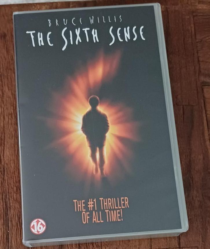 VHS Video Film The Sixth Sense ( jola ), Cd's en Dvd's, VHS | Film, Zo goed als nieuw, Science Fiction en Fantasy, Vanaf 16 jaar
