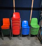 Kantinestoelen verschillende kleuren, Huis en Inrichting, Stoelen, Kunststof, Gebruikt, Blauw, Ophalen of Verzenden