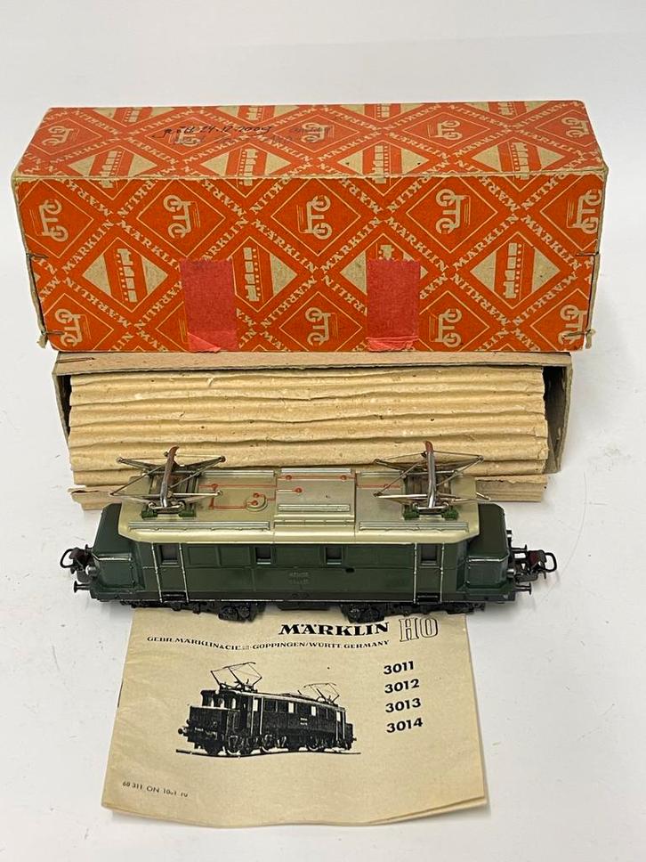 * NIEUWSTAAT COLLECTORS ITEM * Märklin SET 800 * RODE DOOS *, Hobby en Vrije tijd, Modeltreinen | H0, Zo goed als nieuw, Locomotief