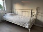 Bed met witte spijlen (IKEA), Huis en Inrichting, Slaapkamer | Bedden, Ophalen, Gebruikt, 90 cm, Eenpersoons