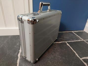 Aluminium business koffer groot/attache koffer+cijferslot! beschikbaar voor biedingen
