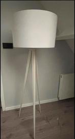 Tripod zuiver staande lamp wit, Huis en Inrichting, Lampen | Vloerlampen, Ophalen, Minder dan 100 cm