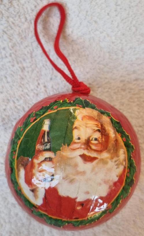 Vintage kerstbal Coca-Cola - papier-maché -jaren 80/90 IZGST, Diversen, Kerst, Zo goed als nieuw, Ophalen of Verzenden