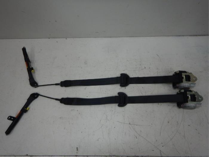 VW Caddy 2K7 Gordelset L+R Voorzijde ( Gordels set), Auto-onderdelen, Interieur en Bekleding, Gebruikt, Ophalen