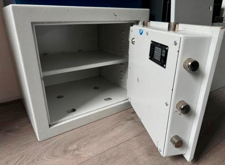 Zeer degelijke EN 1143-1 kluis brandkast RDW+  kluis, Huis en Inrichting, Brandblussers en Brandkasten, Zo goed als nieuw, Brandkast