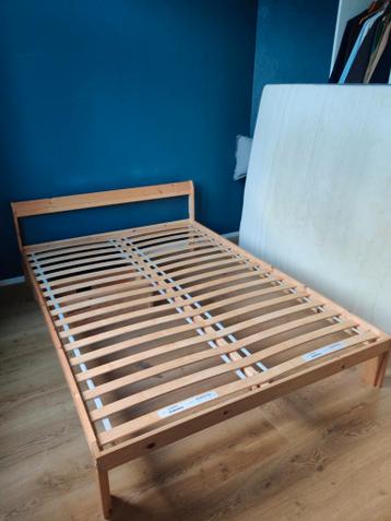 Matras gratis bedframe tien euro - afbeelding 8