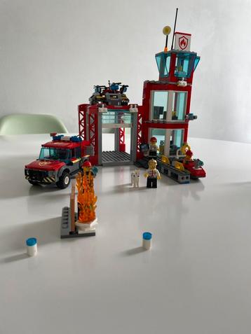 Lego beandweerkazerne met iuutbreidibg brand aan de kade beschikbaar voor biedingen
