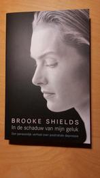 B. Shields - In de schaduw van mijn geluk, Ophalen of Verzenden, Nederland, B. Shields, Zo goed als nieuw