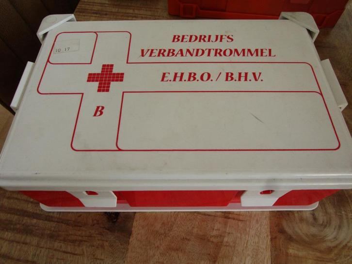 Verbandtrommel / doos, Diversen, Verpleegmiddelen, Zo goed als nieuw, Ophalen of Verzenden