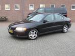 Volvo S60 2.4 D5 185Pk Edition I * Trekhaak * Clima * Lichtm, Auto's, Voorwielaandrijving, 15 km/l, Gebruikt, Beige