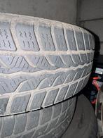 Winterbanden volkswagen polo met wieldop, Ophalen, Zo goed als nieuw