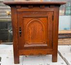 Antieke houten kast, Ophalen