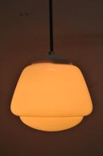 Vintage lampen melkglas lamp plafondlamp hanglamp, Huis en Inrichting, Lampen | Hanglampen, Gebruikt, Ophalen of Verzenden
