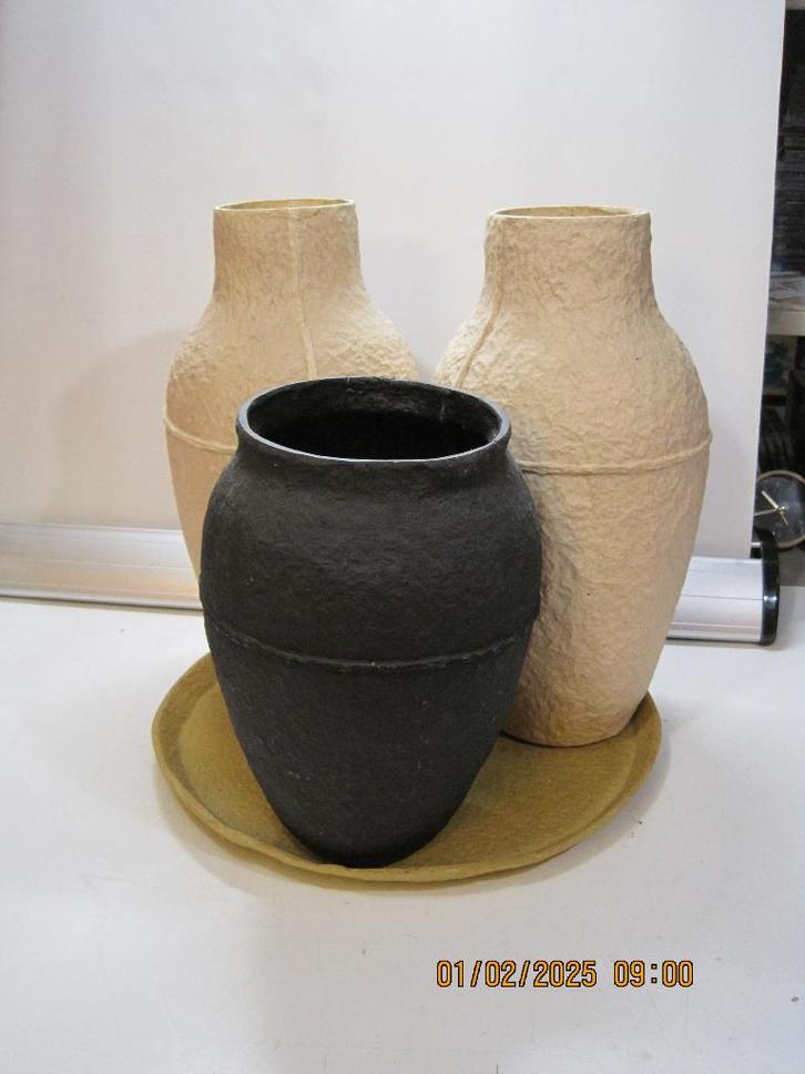 debbie wijskamp serax vaas vazen dienblad in 1 koop (331), Huis en Inrichting, Woonaccessoires | Vazen, Zo goed als nieuw, Overige kleuren