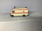 Modelauto Mercedes-Benz Ambulance - hij is gewoon nieuw, Hobby en Vrije tijd, Modelauto's | 1:87, Ophalen of Verzenden, Nieuw