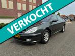 Peugeot 607 2.2-16V Business AUT /Airco/Cruise/PDC/NAVI/Leer, Auto's, Peugeot, 4 cilinders, Bedrijf, Sedan, 158 pk
