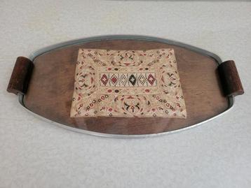 Vintage Sixties Dienblad beschikbaar voor biedingen