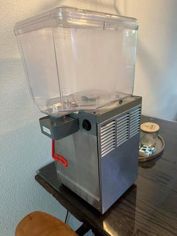 Ugolini dranken koeler dranken dispenser beschikbaar voor biedingen
