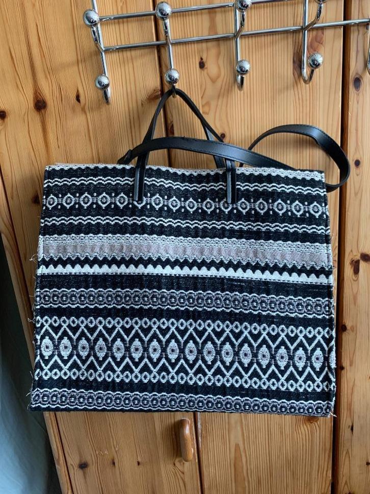 Leuke shopper met mooie print(nr.4 D4), Sieraden, Tassen en Uiterlijk, Tassen | Damestassen, Nieuw, Shopper, Overige kleuren, Ophalen of Verzenden