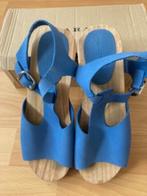 Blauwe suède sandalen, klompen, schoenen van Zara mt. 35, Meisje, Overige typen, Ophalen of Verzenden, Zo goed als nieuw