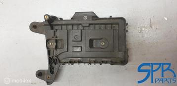 VW GOLF 5 6 AUDI A3 8P SEAT SKODA Accubak CONSOLE 1K0915333H beschikbaar voor biedingen