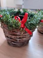 Drie bakjes/mandjes voor kerststukje, Ophalen of Verzenden, Gebruikt