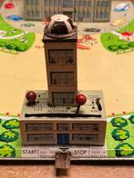 Blikken vliegveld / vliegtuig / blikken speelgoed., Ophalen of Verzenden