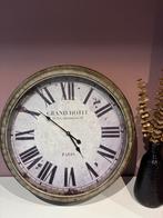 Moderne klok, Huis en Inrichting, Woonaccessoires | Klokken, Ophalen, Gebruikt, Wandklok