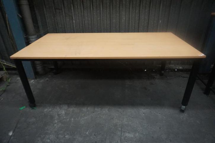 Rijdende tafel bureau 200x100, Huis en Inrichting, Bureaus, Gebruikt, Bureau, Met wielen, Ophalen