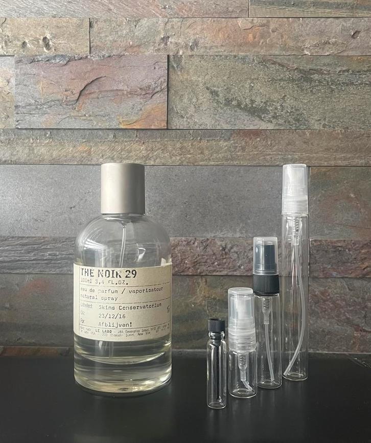 Le Labo Thé Noir 29 sample, Sieraden, Tassen en Uiterlijk, Uiterlijk | Parfum, Zo goed als nieuw, Ophalen of Verzenden