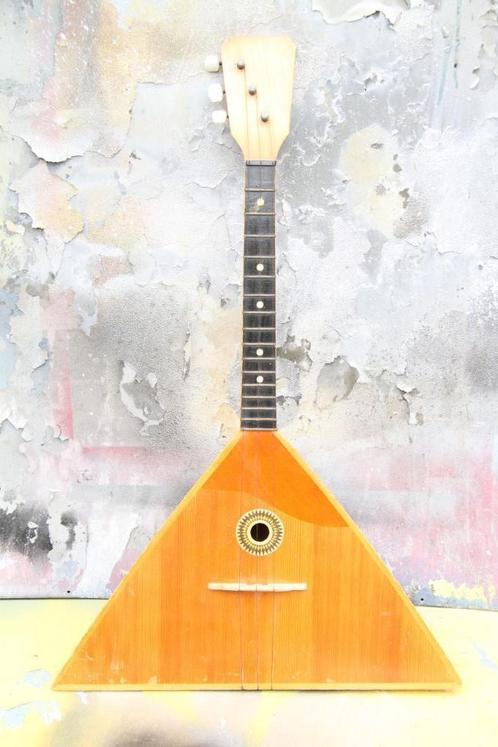 Balalaika Piccolo traditioneel Russisch snaar instrument, Cd's en Dvd's, Vinyl | Wereldmuziek, Gebruikt, Europees, Overige formaten