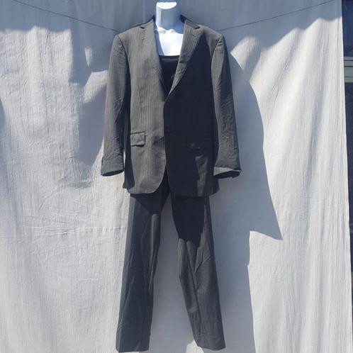 Net grijs 2 delig pak. Mt 48. Pure wol! Merk Suit Supply, Kleding | Heren, Kostuums en Colberts, Zo goed als nieuw, Maat 48/50 (M)