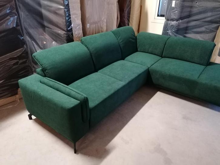 hoekbank Barbara 5 verstelbare rug-/hoofdsteunen bed en box, Huis en Inrichting, Banken | Bankstellen, Nieuw, Hoekbank, Vierpersoons of meer