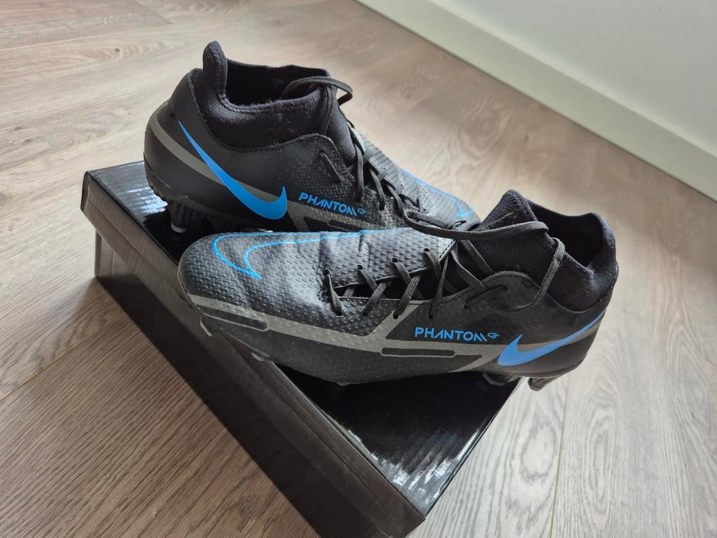 Nike Phantom voetbalschoenen * maat 40/41 * als nieuw, Ophalen of Verzenden, Zo goed als nieuw, Schoenen