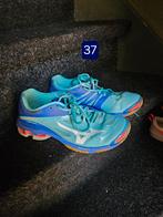 Te koop gym handbal volleybal zaal schoenen maat 37, Ophalen of Verzenden, Schoenen