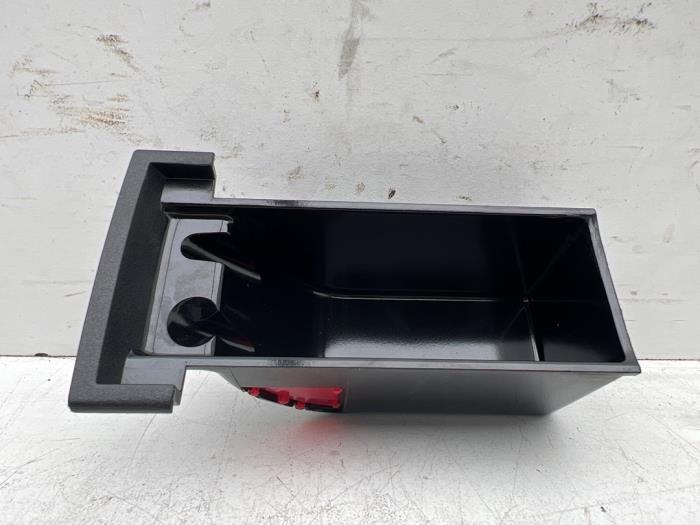 Asbak voor van een Volkswagen Transporter, Auto-onderdelen, Interieur en Bekleding, Volkswagen, Gebruikt, 3 maanden garantie, Ophalen of Verzenden