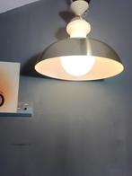 Vintage hanglamp opaline glas jaren 60 Massive / Philips sti, Huis en Inrichting, Lampen | Wandlampen, Ophalen, Gebruikt, Glas