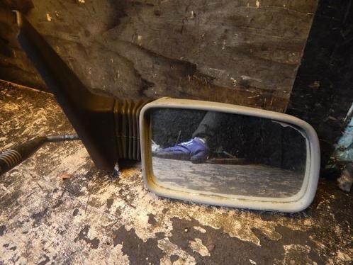 Buitenspiegel rechts van een Peugeot 205, Auto-onderdelen, Spiegels, Peugeot, Gebruikt, 3 maanden garantie, Ophalen of Verzenden