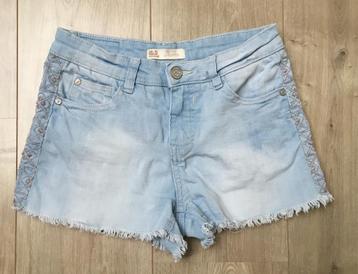 Clockhouse dames jeans short maat 34 beschikbaar voor biedingen
