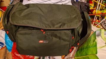 Jrc contact large carryall  beschikbaar voor biedingen