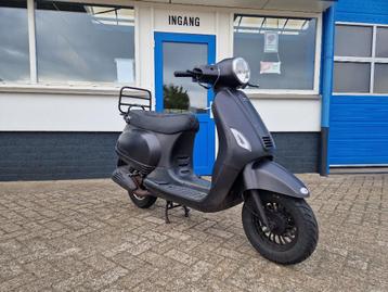 HANDEL / EXPORT : DJJD CASHMERE snorscooter a klasse 25km  beschikbaar voor biedingen