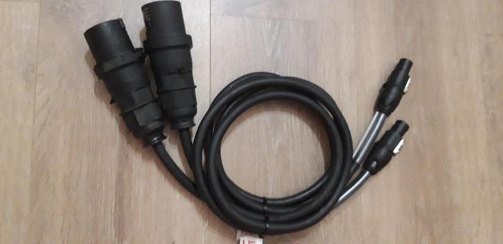 2x 16A CEE naar Neutrik Powercon True1 1,5 M Titanex, Muziek en Instrumenten, Licht en Laser, Zo goed als nieuw, Overige typen