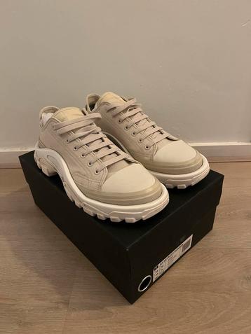 Adidas x Raf Simons rs detroit runner beschikbaar voor biedingen