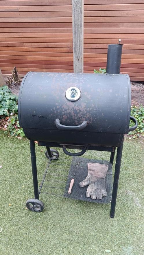 Tenneker barbeque. Kolen en briketten, Tuin en Terras, Houtskoolbarbecues, Gebruikt, Met accessoires, Ophalen of Verzenden