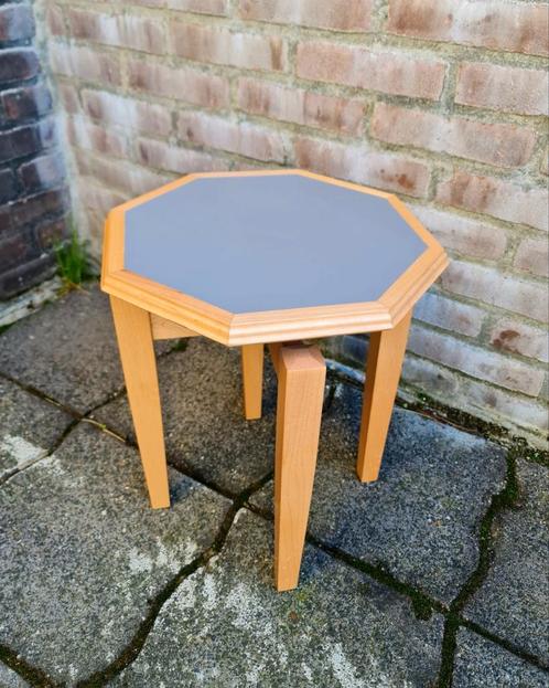 Plantentafel kruk hout Art Deco stijl grijs tafelblad uniek, Huis en Inrichting, Krukjes, Zo goed als nieuw, Hout, Ophalen