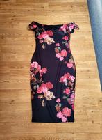 Zwarte getailleerde jurk bloemen design, Zwart, Ophalen of Verzenden, Zo goed als nieuw, Maat 34 (XS) of kleiner