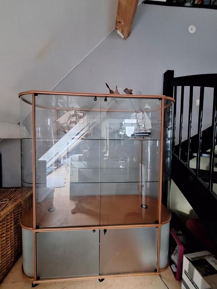 Vintage Glazen Vitrinekast - Perfect voor Verzameling!, Huis en Inrichting, Kasten | Vitrinekasten, Gebruikt, 150 tot 200 cm, 100 tot 150 cm