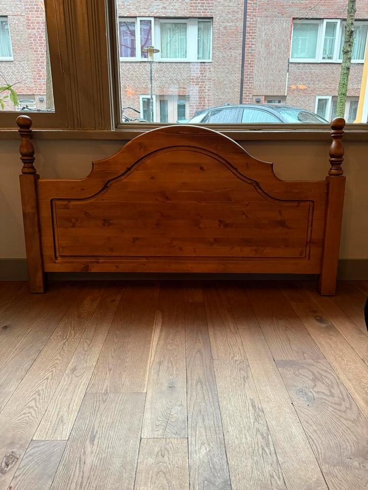 Houten Bedframe inclusief Ikea Matras 140x200, Huis en Inrichting, Slaapkamer | Bedden, Gebruikt, Tweepersoons, 140 cm, 200 cm