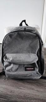 Eastpak 27 liter met 14 inch laptopvak, grijs, Sieraden, Tassen en Uiterlijk, Tassen | Schooltassen, 30 tot 40 cm, Rugtas, 40 tot 50 cm