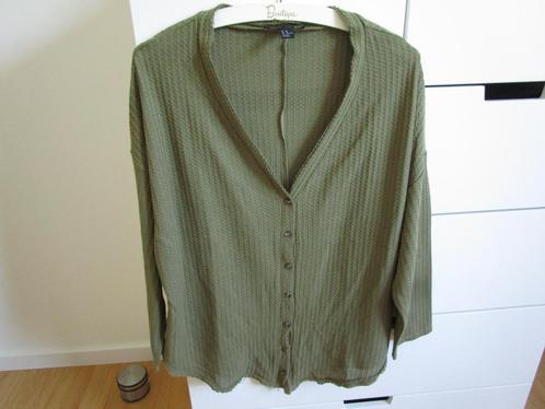 Forever 21  - legergroen vest maat M, Kleding | Dames, Truien en Vesten, Zo goed als nieuw, Maat 38/40 (M), Groen, Ophalen of Verzenden